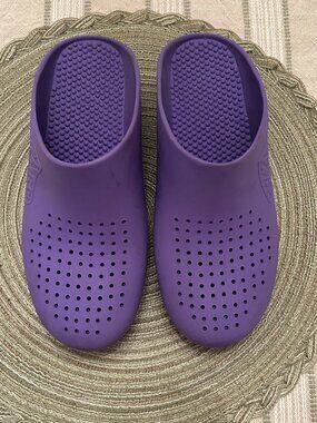 Calzuro Clogs Purple Womens Size 37-38